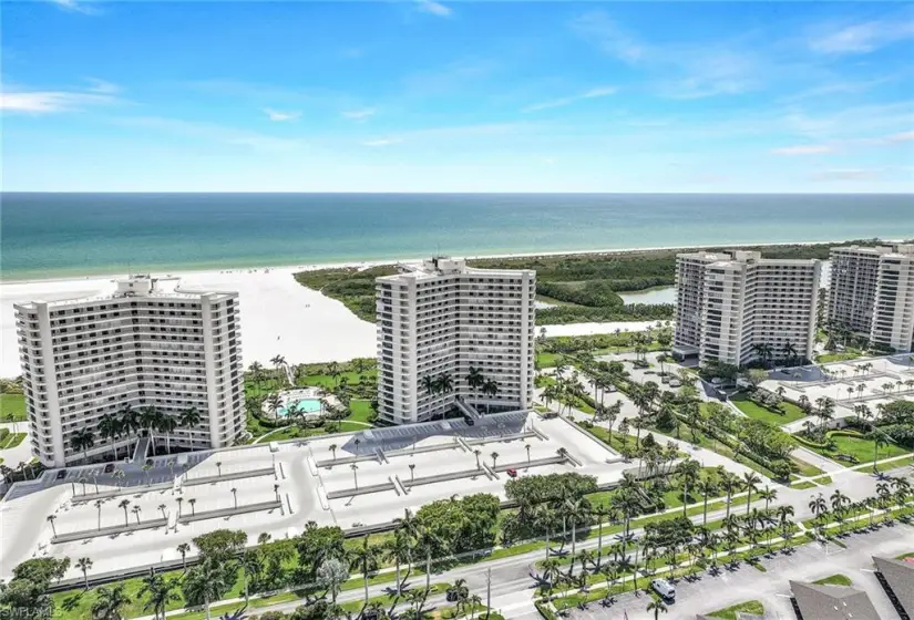 320 Seaview CT, MARCO ISLAND, Florida 34145, 2 Bedrooms Bedrooms, ,2 BathroomsBathrooms,Residential,For Sale,Seaview,224045751